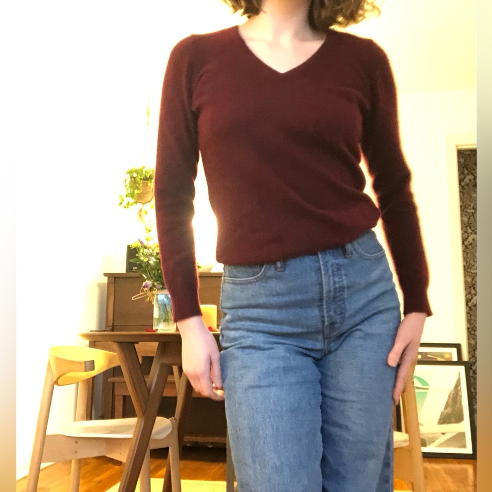 Cashmere v-neck sweater